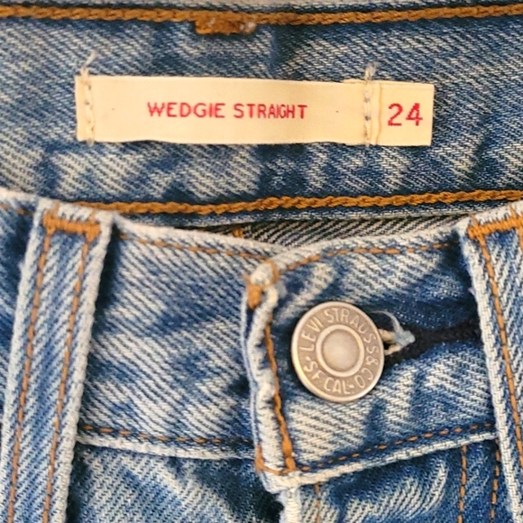 Levis wedgie - Picture 3 of 5